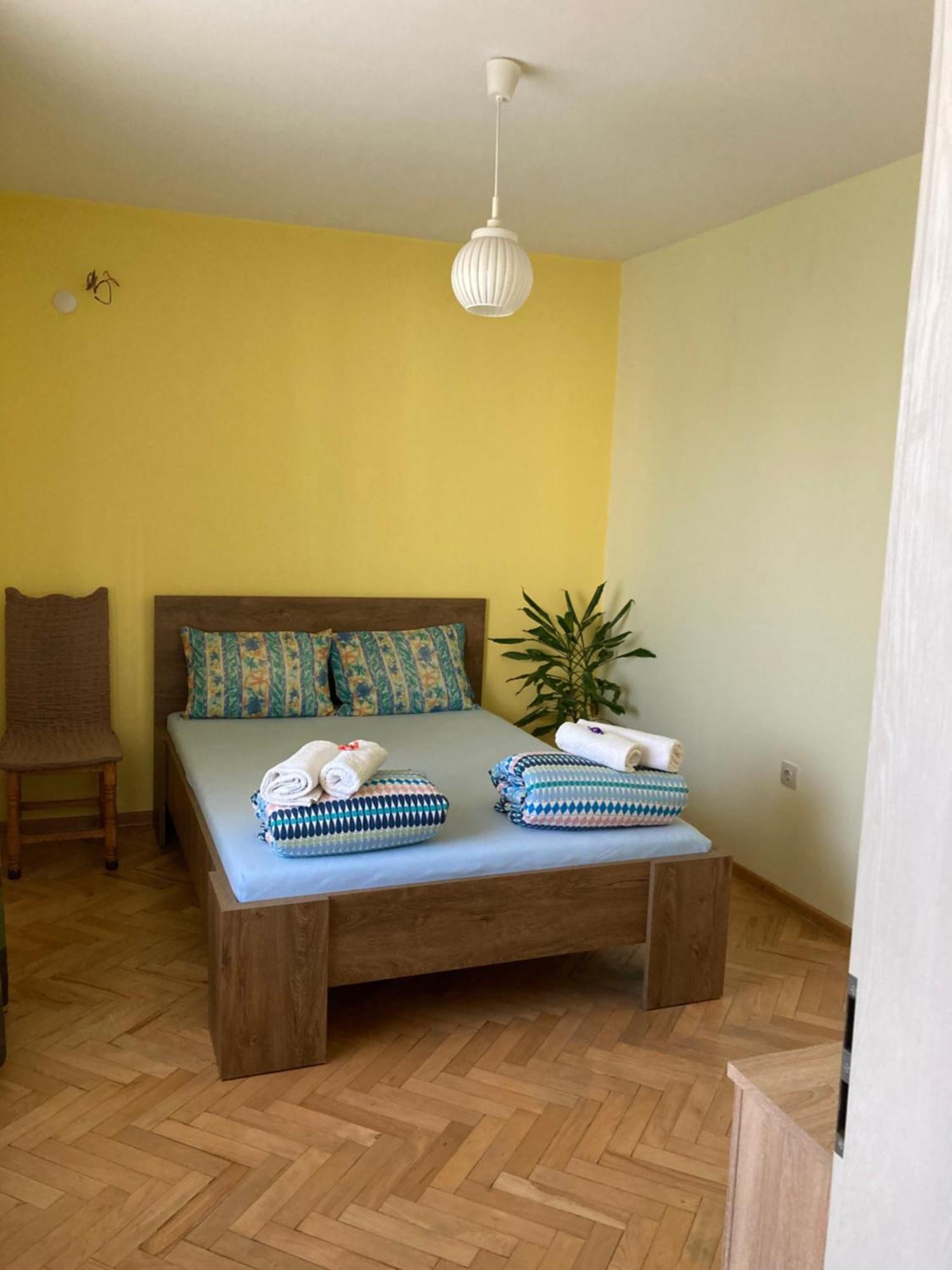 Апартаменти Уют Plovdiv Ngoại thất bức ảnh