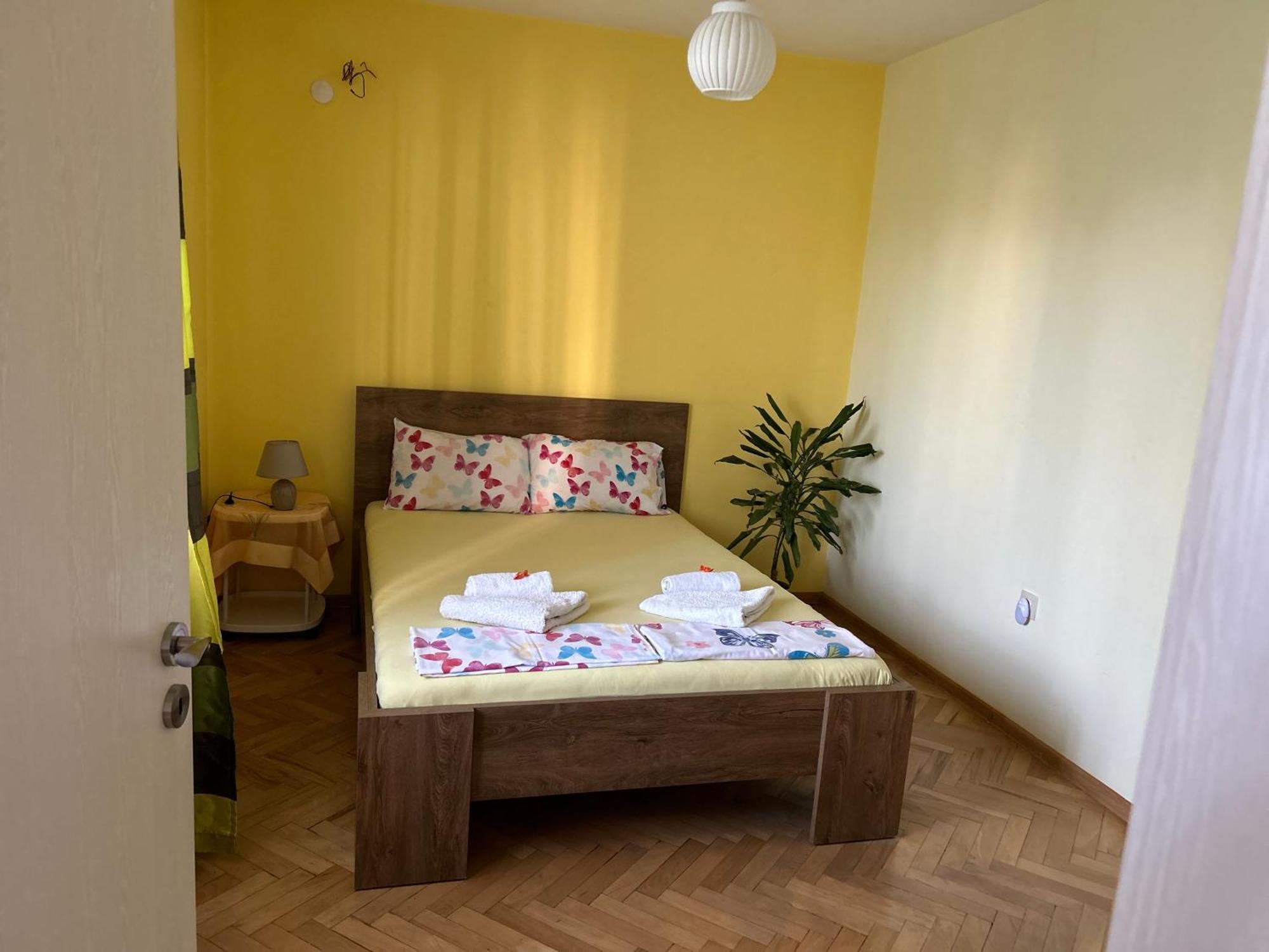 Апартаменти Уют Plovdiv Ngoại thất bức ảnh